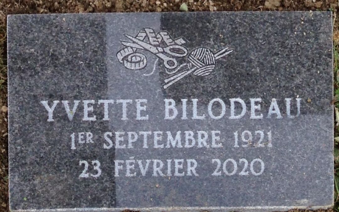 Plaque funéraire Bilodeau – Tricot – couture