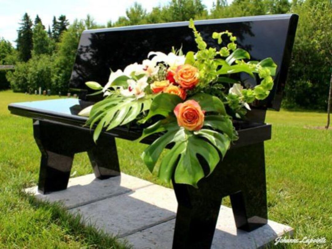 Fleurs pour pierre tombale